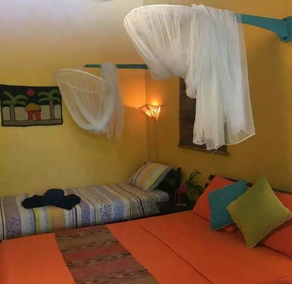 Hotelli Cabinas Guarana