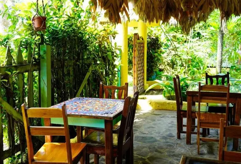 Hotelli Cabinas Guarana