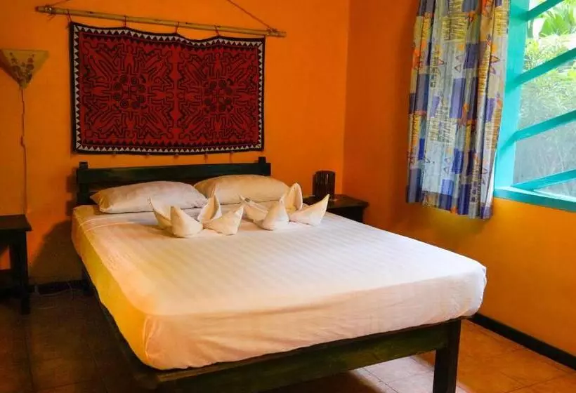 Hotelli Cabinas Guarana