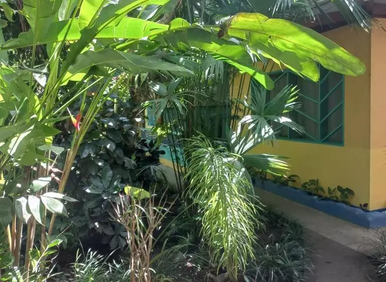 Hotelli Cabinas Guarana