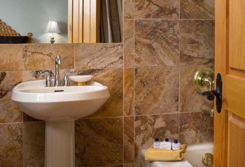 مبيت وإفطار Blue Lake Ranch