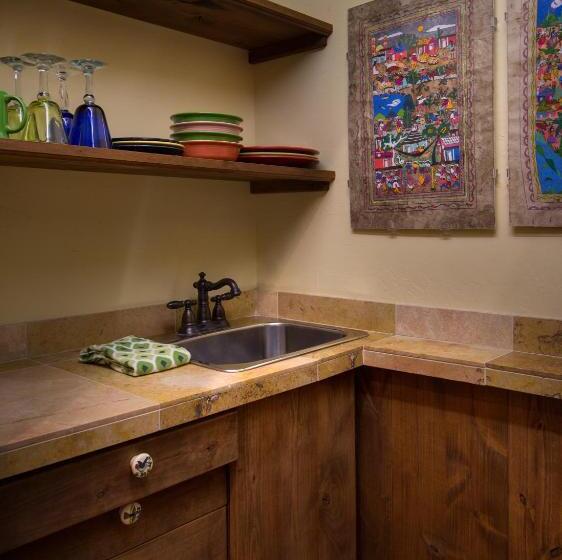 مبيت وإفطار Blue Lake Ranch