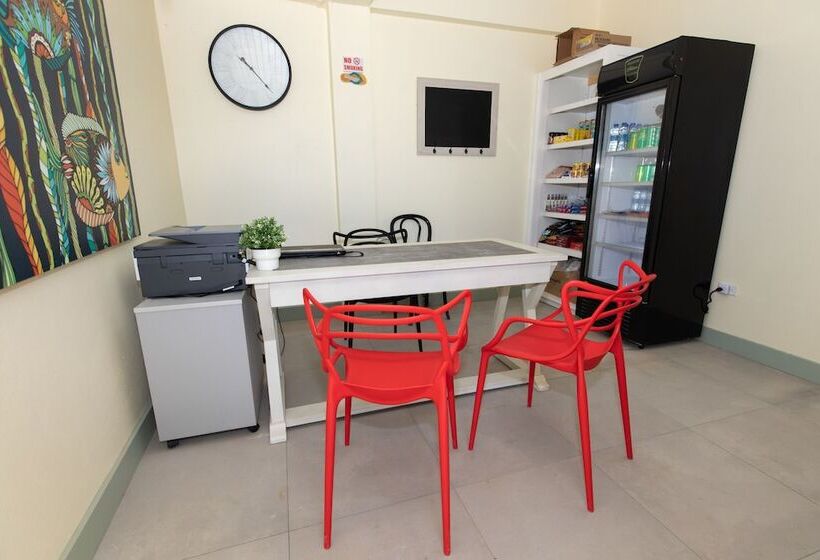 مسافرخانه Ocean Winds Suite