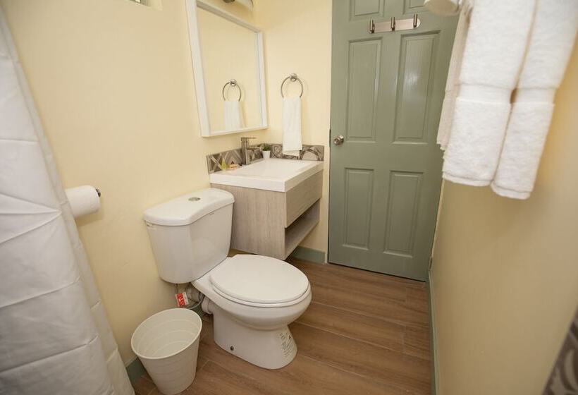 مسافرخانه Ocean Winds Suite