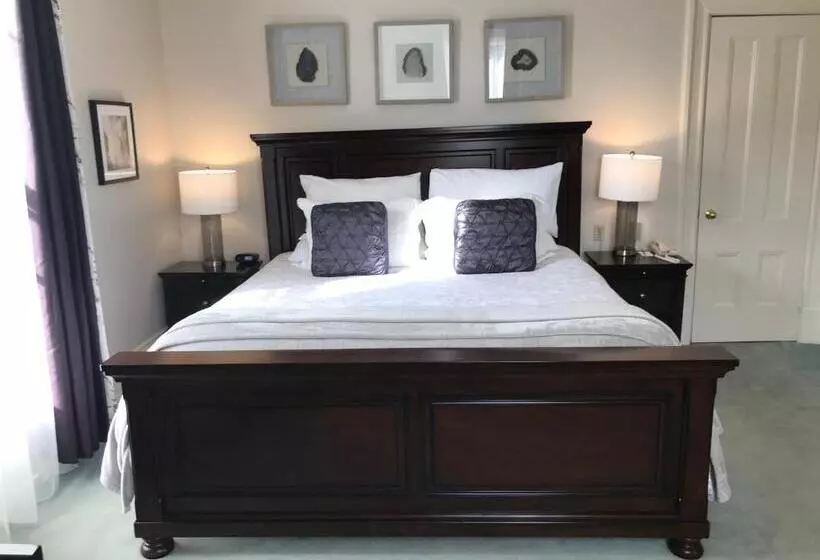 ホテル Tattingstone Inn