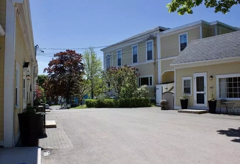 ホテル Tattingstone Inn