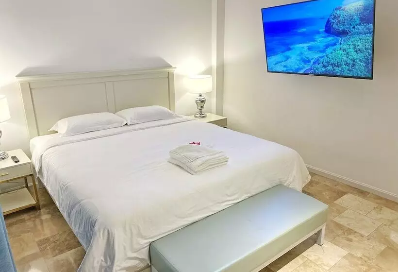 ホテル Tinian Diamond