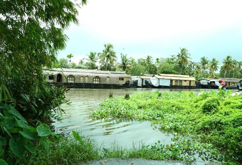 پانسیون Alapatt Homestay