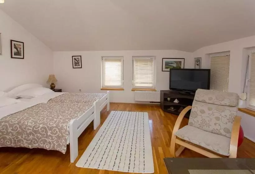 پانسیون Guesthouse Rota