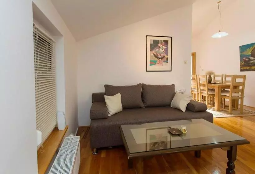 پانسیون Guesthouse Rota