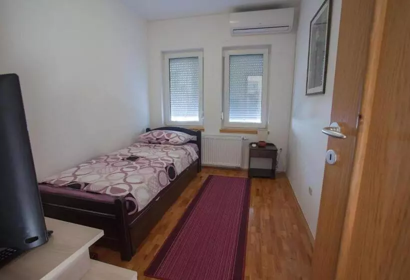 پانسیون Guesthouse Rota