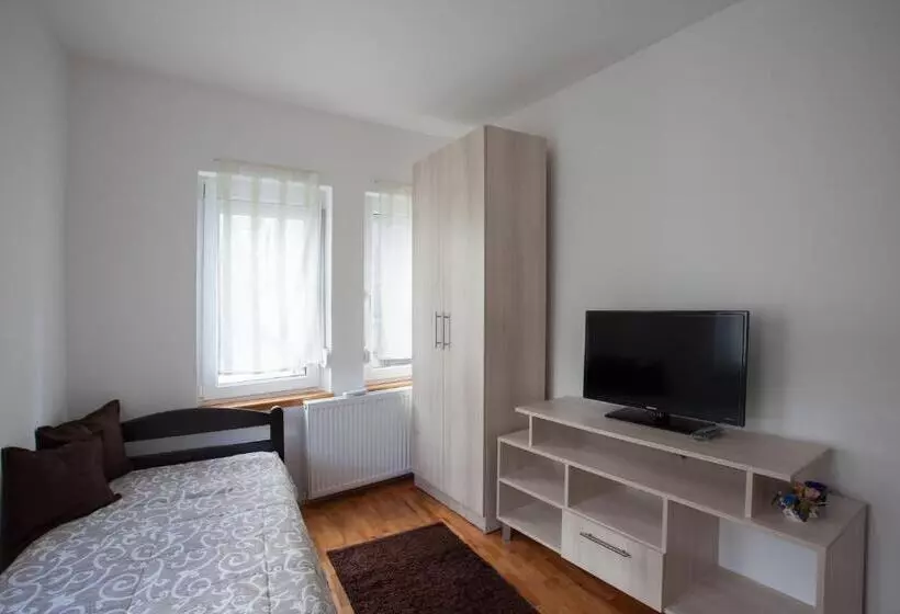 پانسیون Guesthouse Rota