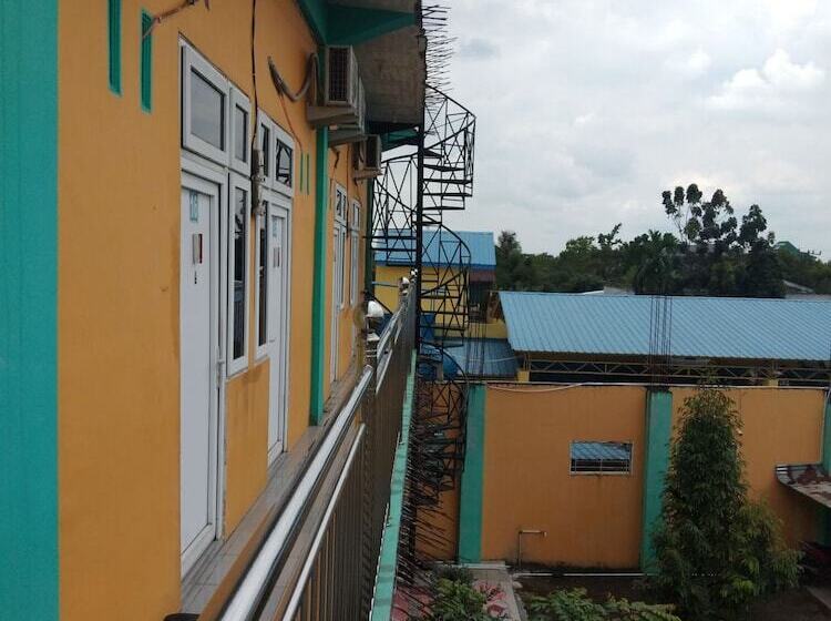 ペンション Kost 748 At