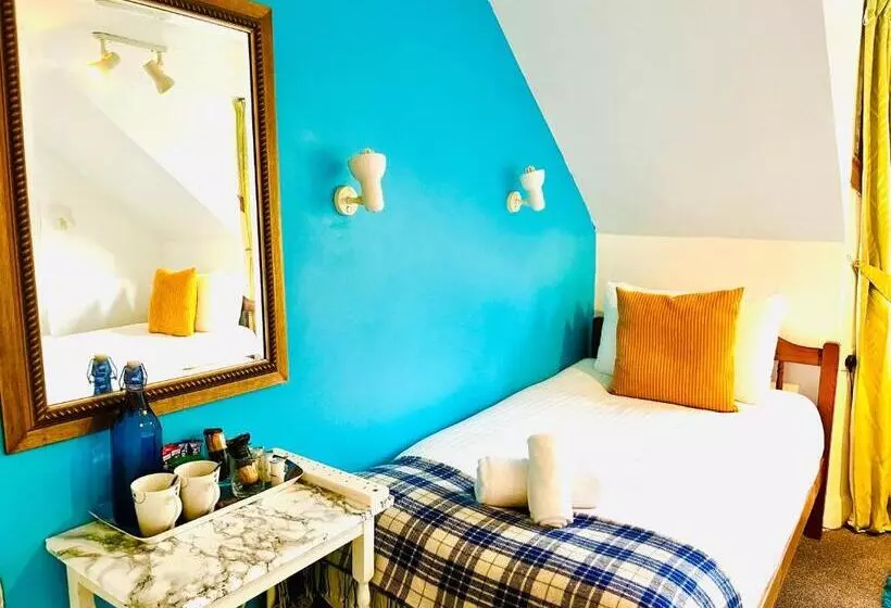 Rowantreebank Bed And Breakfast