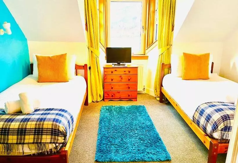 Rowantreebank Bed And Breakfast