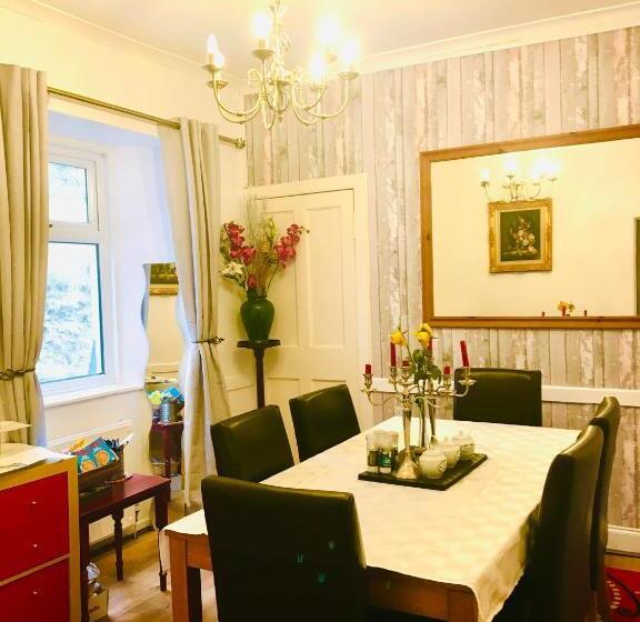 Rowantreebank Bed And Breakfast