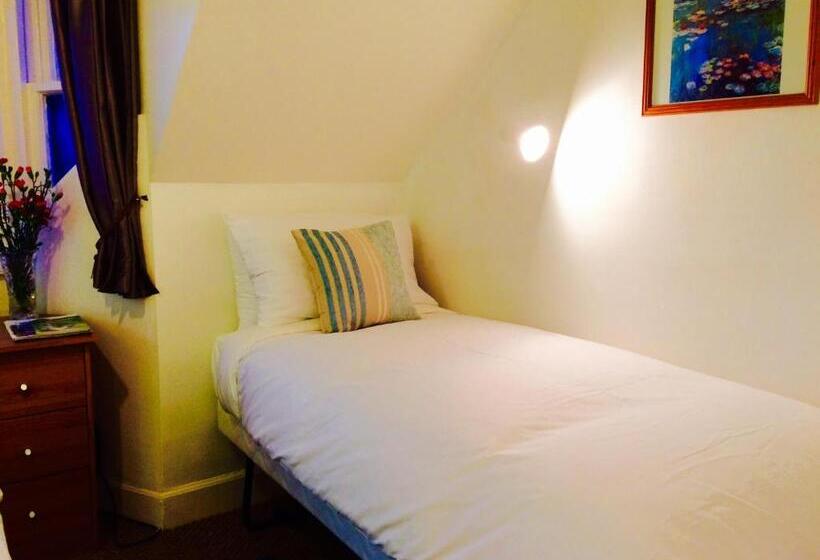 Rowantreebank Bed And Breakfast