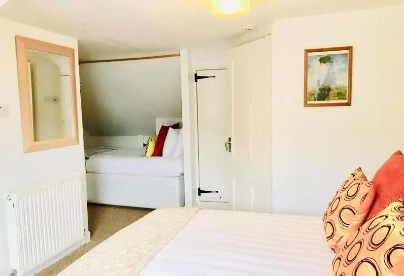 Rowantreebank Bed And Breakfast