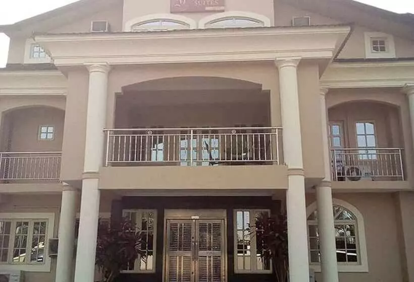 هتل Davok Suites Uyo