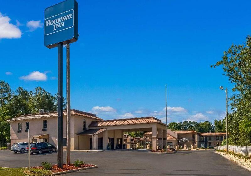 בית מלון כפרי Rodeway Inn