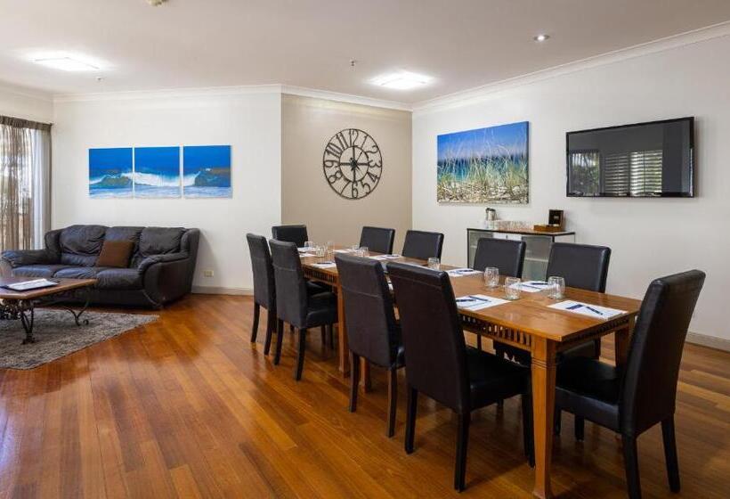 Bel Air On Broadbeach   Official