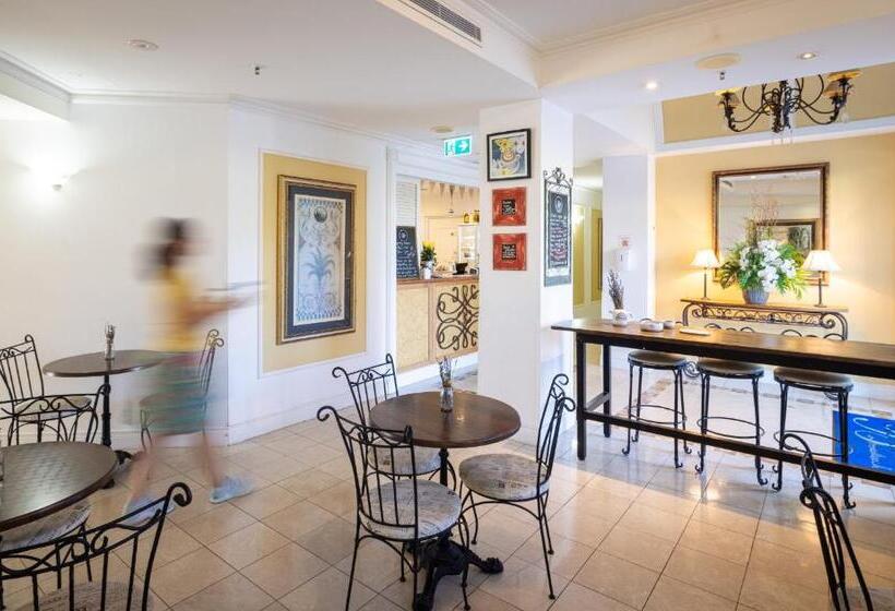 Bel Air On Broadbeach   Official