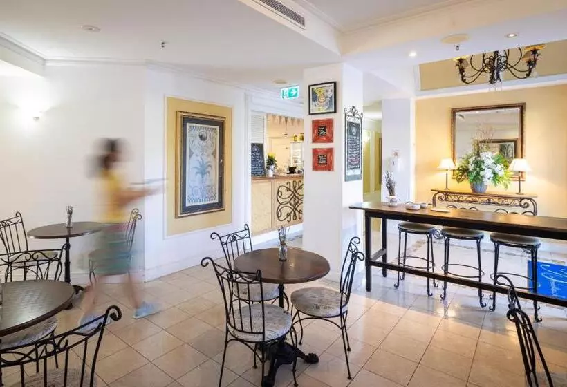 Bel Air On Broadbeach Official