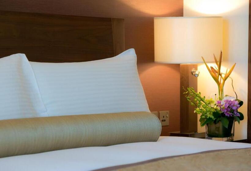 Grand Millennium Al Wahda Hotel And Executive Apartments Abu Dhabi