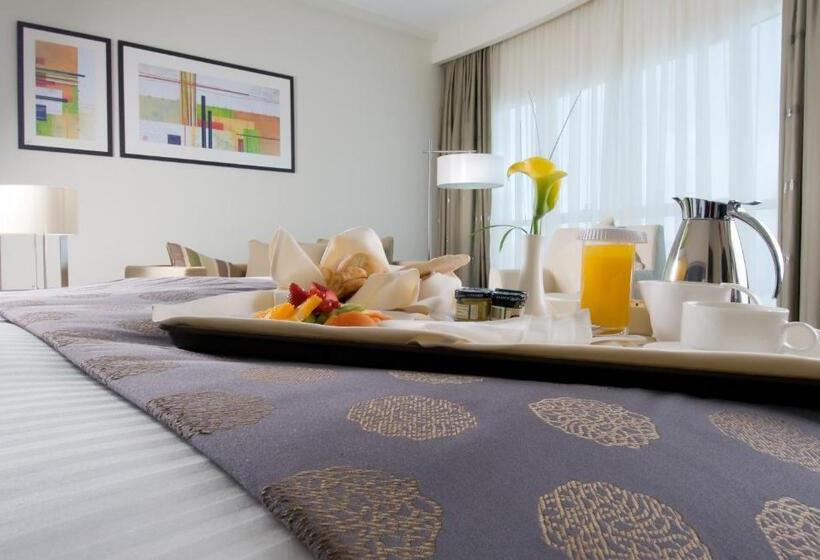 Grand Millennium Al Wahda Hotel And Executive Apartments Abu Dhabi