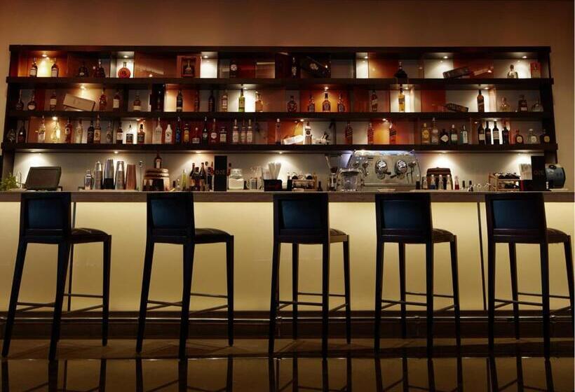 Grand Millennium Al Wahda Hotel And Executive Apartments Abu Dhabi