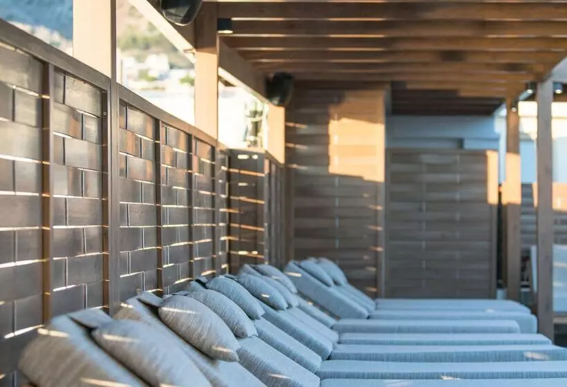 Akasha Beach Hotel & Spa