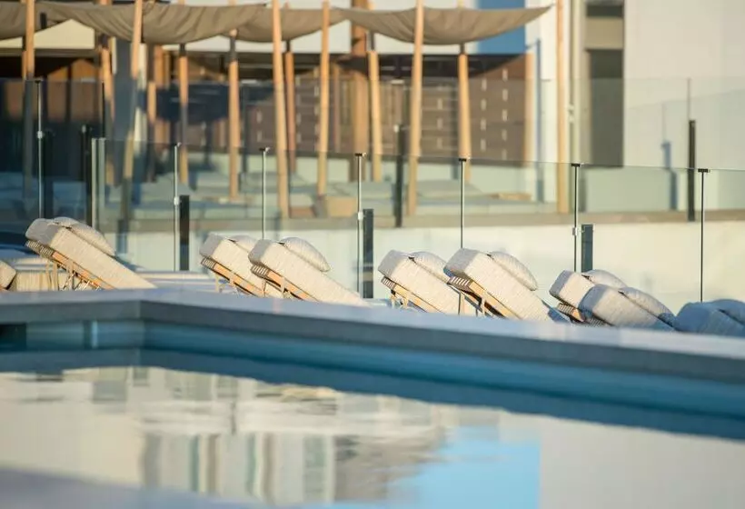 Akasha Beach Hotel & Spa