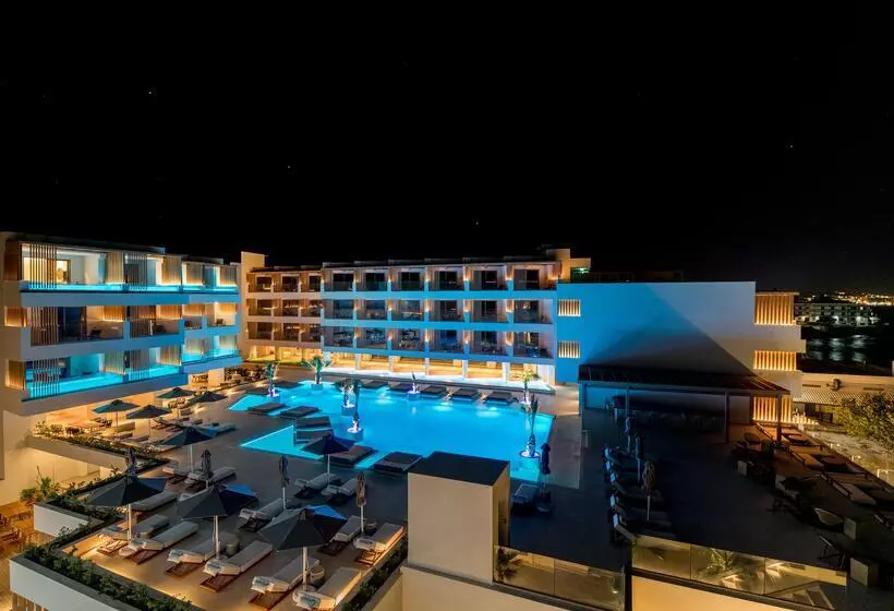 Akasha Beach Hotel & Spa