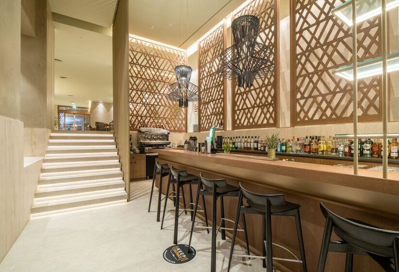 Akasha Beach Hotel & Spa