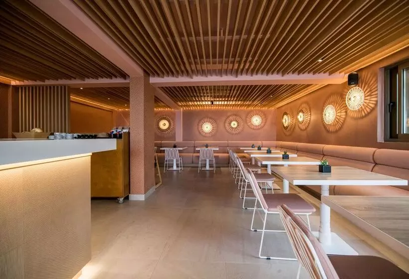 Akasha Beach Hotel & Spa