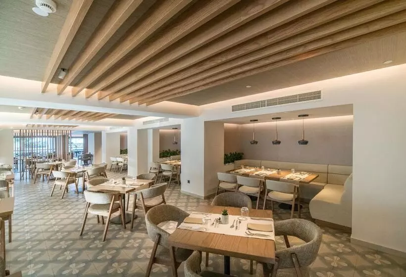 Akasha Beach Hotel & Spa