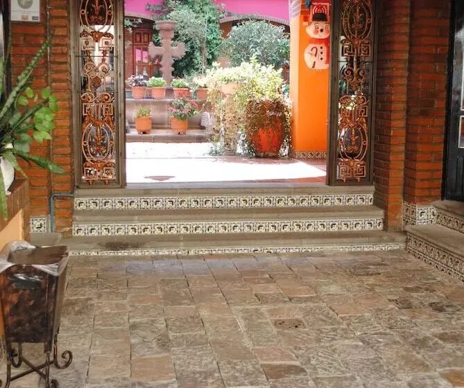 Отель Boutique Posada La Casona De Cortés