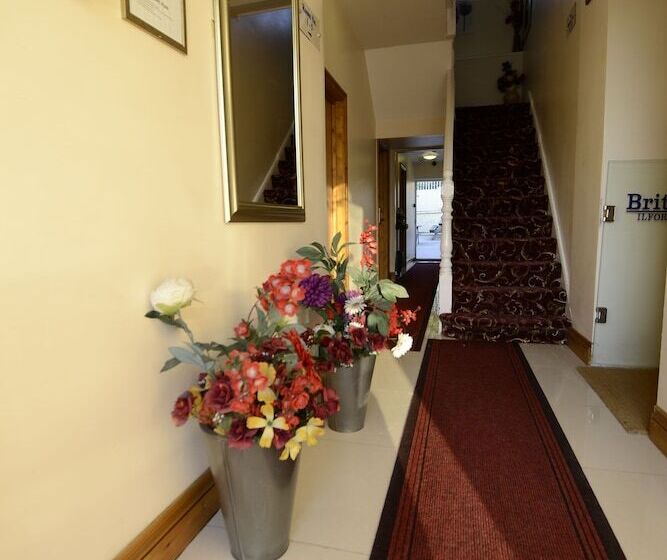 فندق Britannia Inn