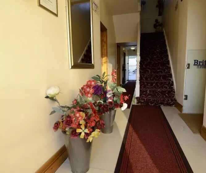 Отель Britannia Inn