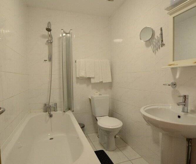 فندق Britannia Inn