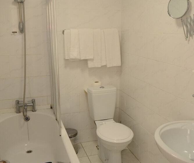 فندق Britannia Inn