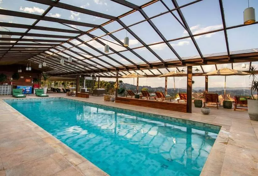 Отель Chris Park