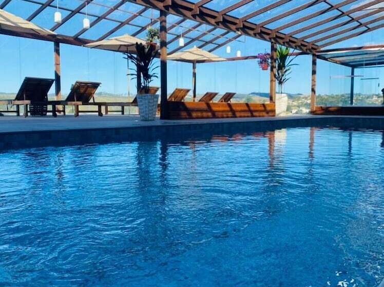 Отель Chris Park