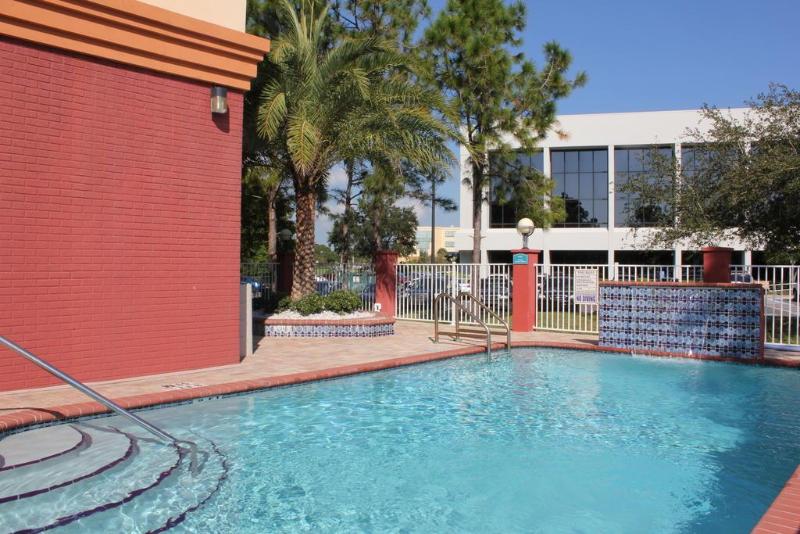 בית מלון כפרי Comfort Inn & Suites Northeast  Gateway