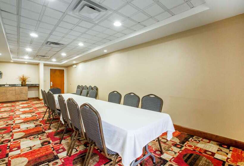 فندق Comfort Suites Golden Isles Gateway