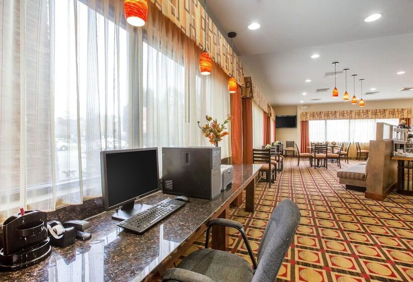 فندق Comfort Suites Golden Isles Gateway