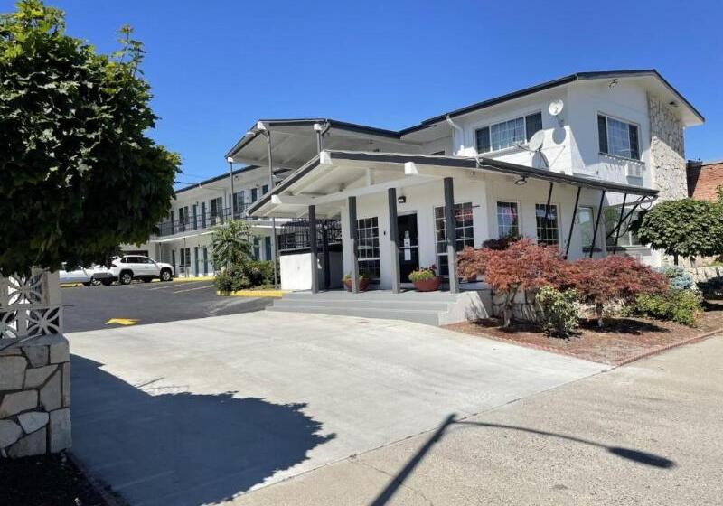 ホテル Downtown Inn