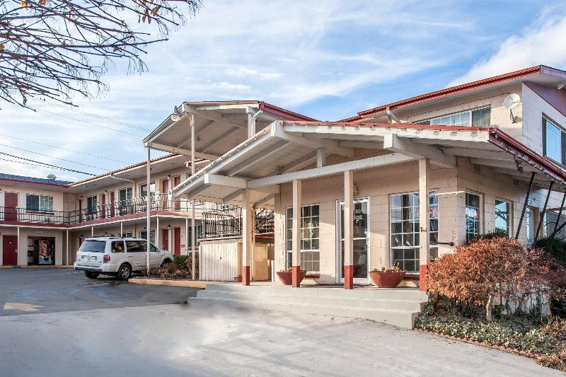 ホテル Downtown Inn