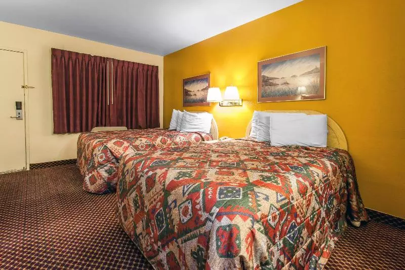 ホテル Downtown Inn