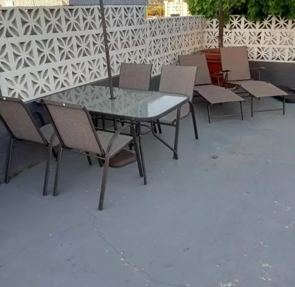 ホテル Downtown Inn